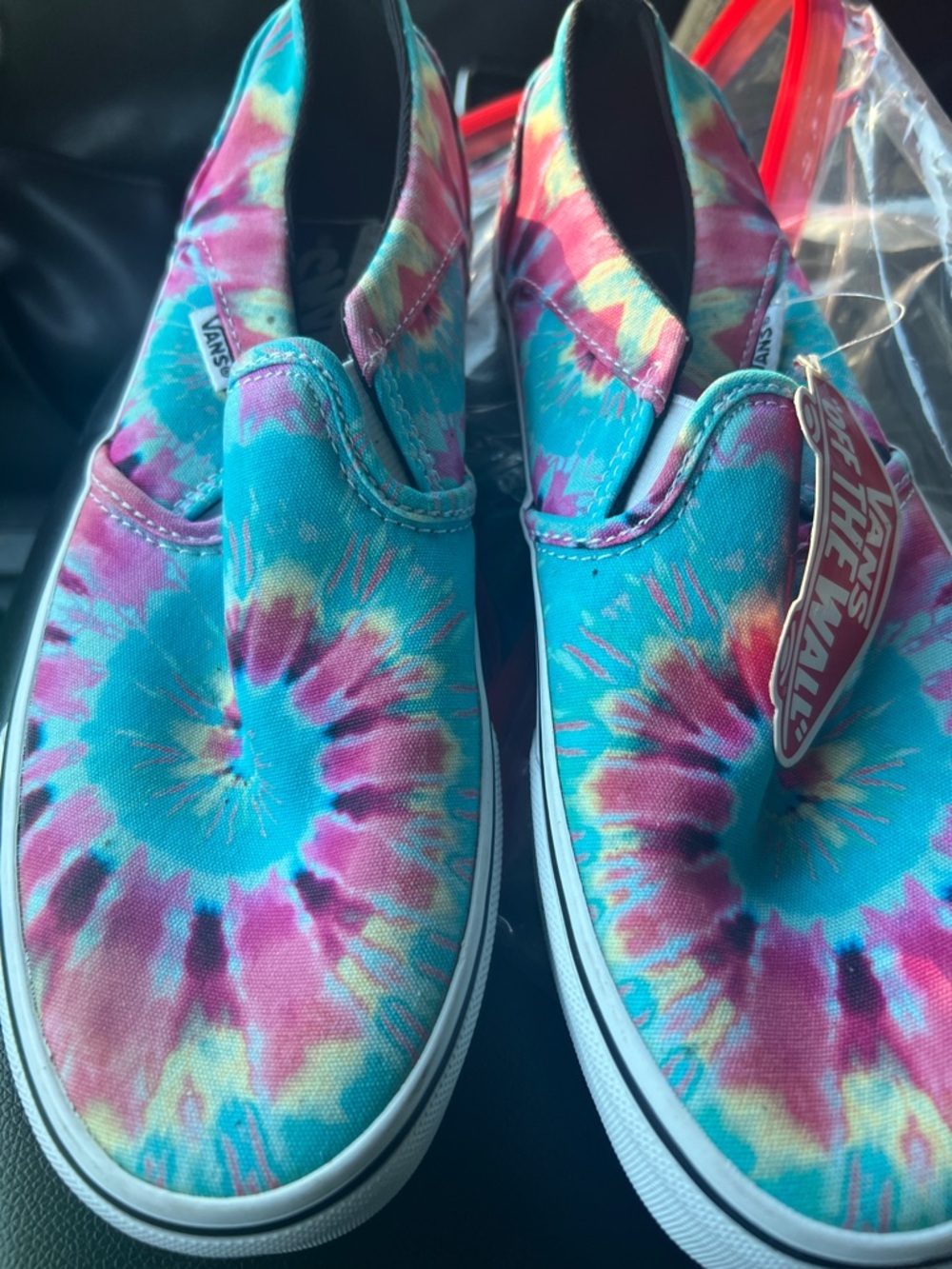 Vans women  Slip-On Tie-Dye Canvas Sneakers - Turquoise & Pink